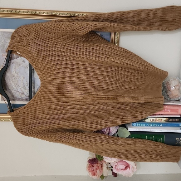 Chunky knit Back Wrap Scrunch Sweater High Low Size M Fashion Nova - Picture 8 of 9